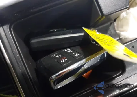 2021 Land Rover Range Rover Velar P250 R-Dynamic S from USA, damaged, VIN SALYT2EXXMA307700